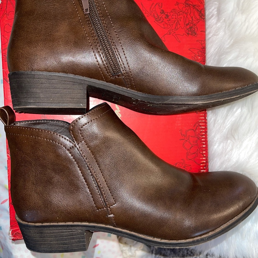 American Rag brown ankle boot